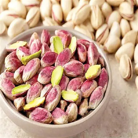 مغز پسته